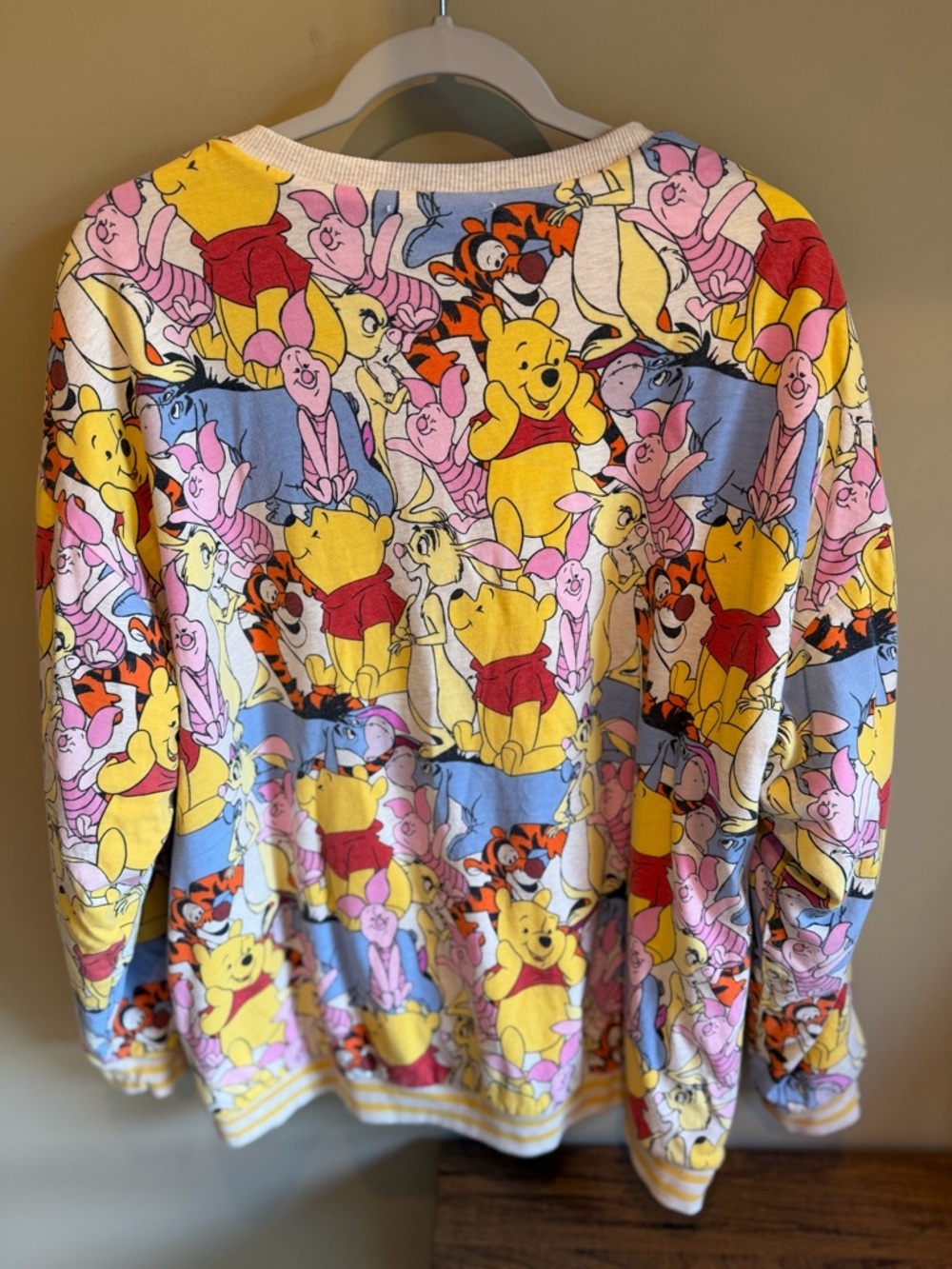 Winnie the Pooh and pals reversible sweatshirt Disney - Picture 4 of 5